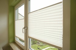 faltenrollo - innenbeschattung - velux fenster plissee